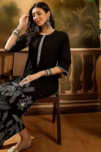 Women's black & cream floral printed kurta with palazzo