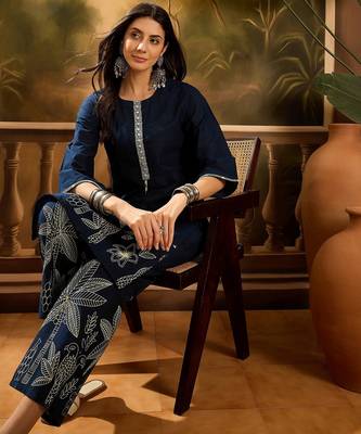 Women's navy blue & cream floral printed kurta with palazzo 5
