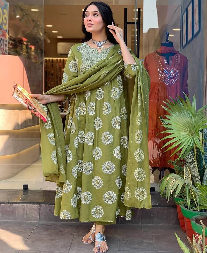Green rayon kurta set for women with dupatta