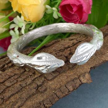 stainless steel light weight snake kada free size men women 1