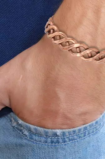 copper inter cross locking design free size health benificial bangle men women