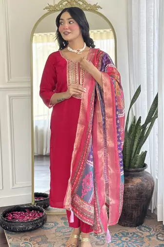 Red Chanderi silk kurta set for women with dupatta