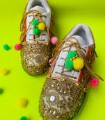 Multi solid synthetic sneakers