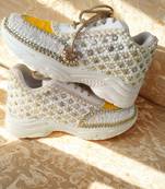 Yellow solid synthetic sneakers