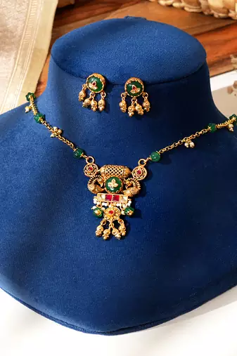 Gold plated multicolor kundan necklace set