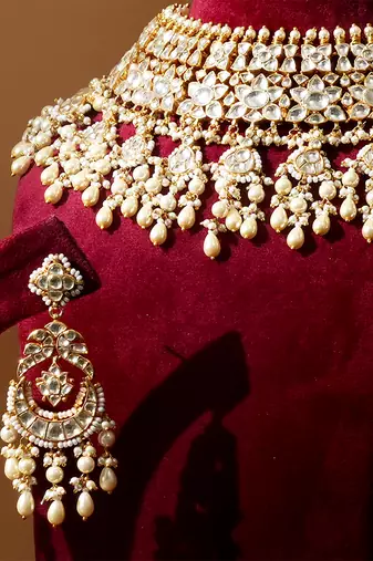 Gold plated kundan pearl necklace set