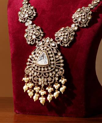 Gold plated kundan pearl necklace set 2