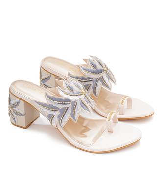 Cream embroidered Kolhapuri block heels 2
