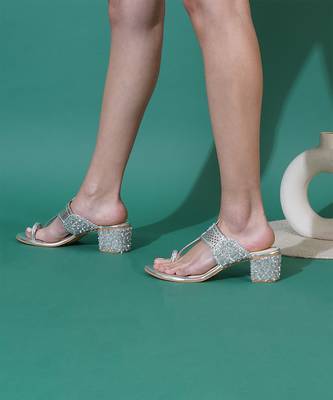 Silver embroidered Kolhapuri block heels 1