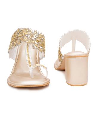 Gold embroidered Kolhapuri block heels 3