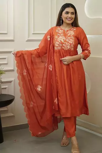 chinon embroidered kurta set with matching chinon dupatta