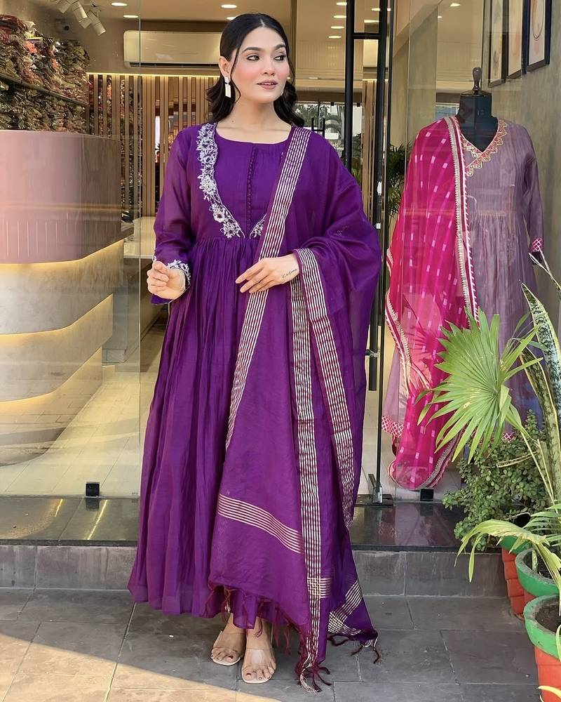 chinon embroidered kurta set with matching chinon dupatta