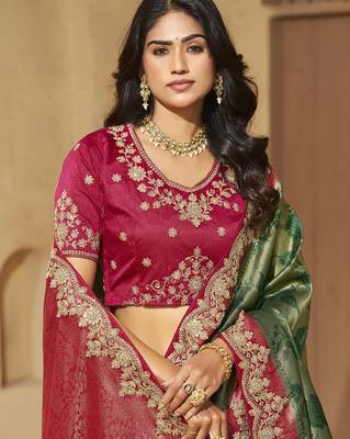 Green color sequence and cord work jecquard saree with designer blouse fabric 2