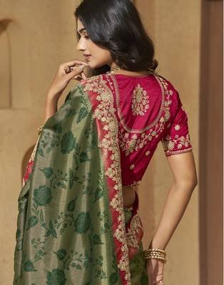 Green color sequence and cord work jecquard saree with designer blouse fabric 3