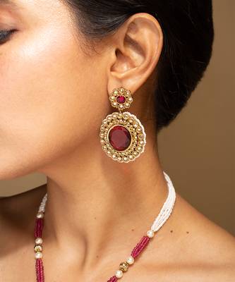 Ruby red beaded necklace set with statement pendant 3