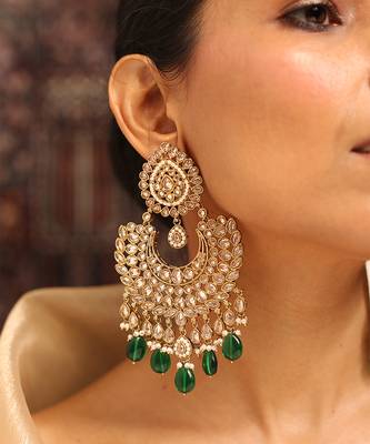 Grand kundan choker set with emerald green beads 2