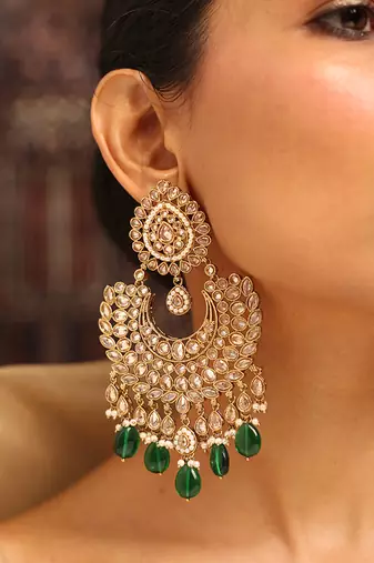 Grand kundan choker set with emerald green beads