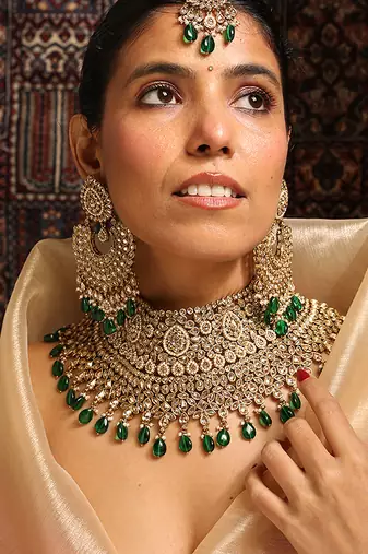 Grand kundan choker set with emerald green beads