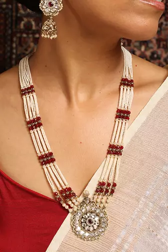 Pearl beaded long necklace set with kundan pendant