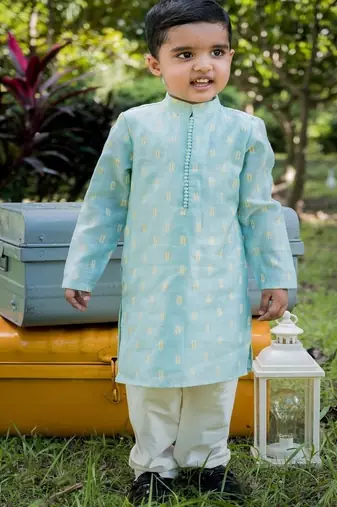 Green printed cotton kurta pyjama