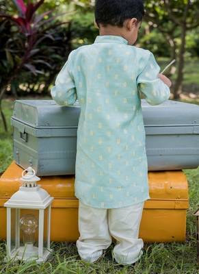 Green printed cotton kurta pyjama 3