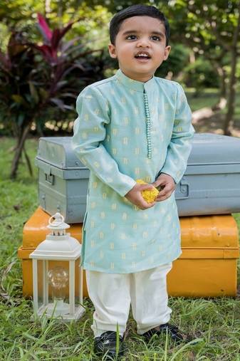Green printed cotton kurta pyjama