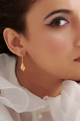 Gold plated dangler earrings in sterling silver