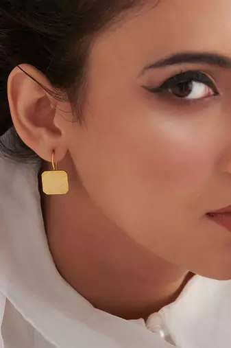 Gold plated earrings in sterling silver
