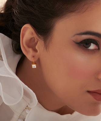Gold plated earrings in sterling silver 1