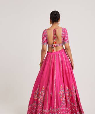 Magenta Pink embroidered Net Lehenga 3