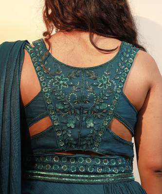 Blue plain georgette saree 3