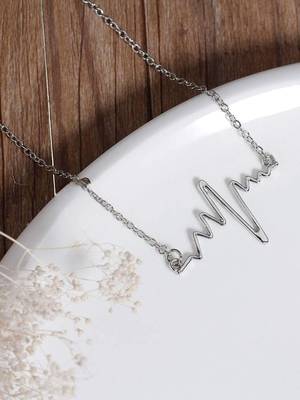 Silver plated heart beat pendant with chain 1