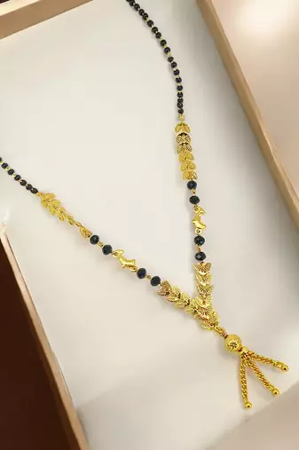 Gold plated leaf pattern chain with pendant mangalsutra