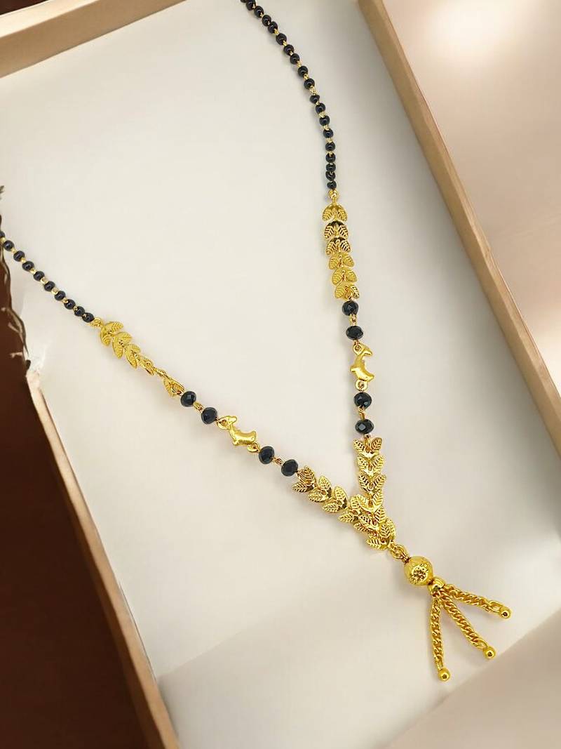 Gold plated leaf pattern chain with pendant mangalsutra