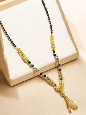 Leaf pattern gold plated chain with pendant mangalsutra 1