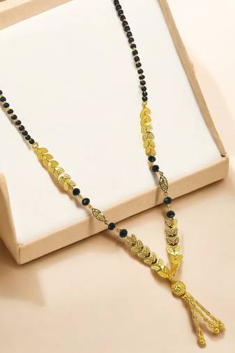 Leaf pattern gold plated chain with pendant mangalsutra