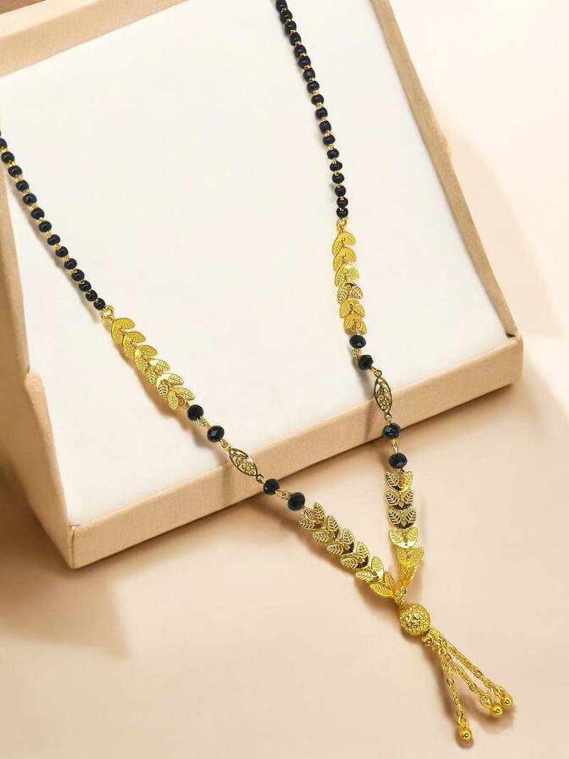 Leaf pattern gold plated chain with pendant mangalsutra