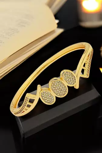 Gold plated stylish cubic zircon bracelet