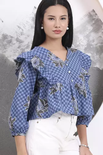 blue cotton gathered or pleated top
