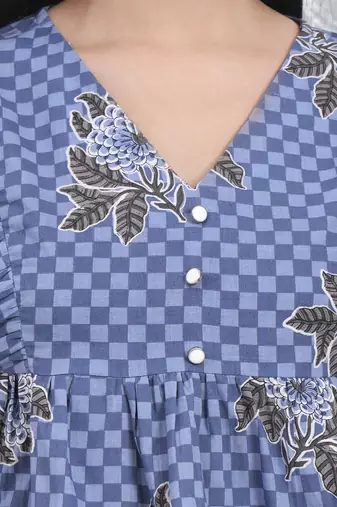 blue cotton gathered or pleated top