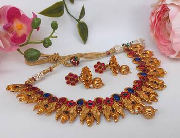 Pink and blue agate peacock jewellery 1