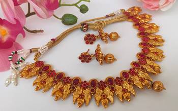 Pink agate peacock jewellery 1