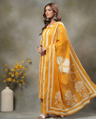mustard floral print cotton straight kurta palazzo dupatta set 2