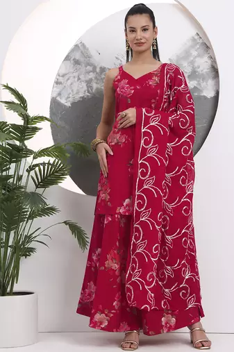 red floral straight silk blend sleeveslss kurta palazoo dupatta set