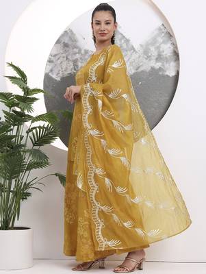 mustard silk blend halter neck kurta palazzo set 2