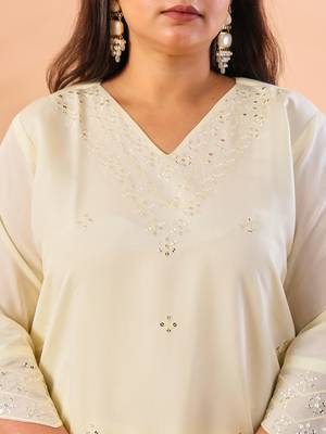 cream slik blend straight plus size kurta dupatta pant set cotton lining kurta 4