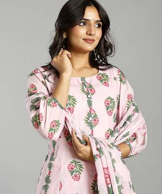 pink block print handcrafted cotton flared kurta set 5