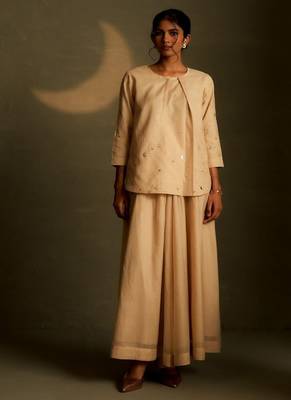Beige embroidered chanderi co ord set 5