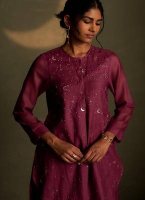 Magenta embroidered chanderi kurta set 5