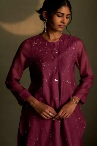 Magenta embroidered chanderi kurta set